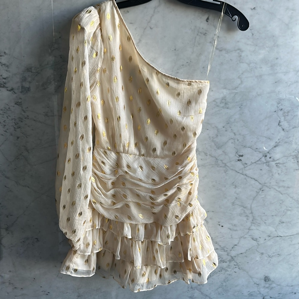 DO+BE polkadot one shoulder mini dress with ruffles, color: champagne